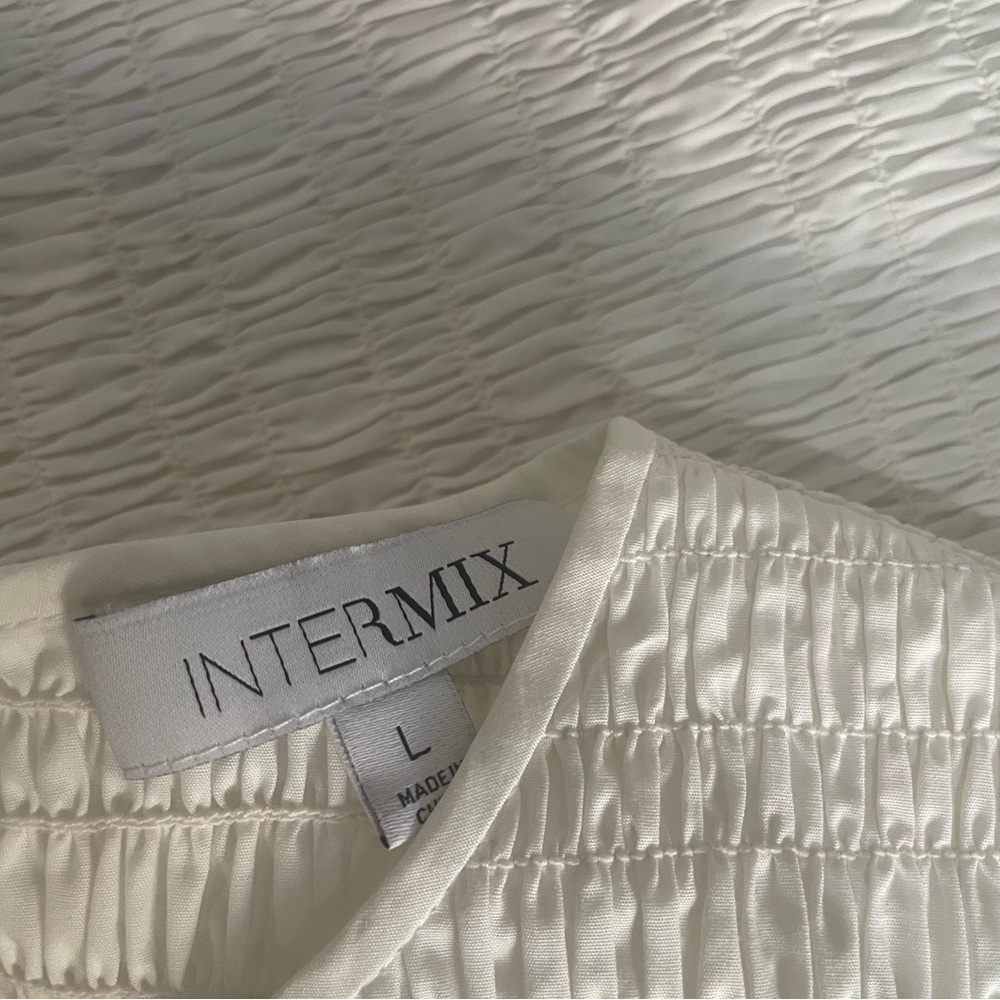 Intermix White Ruched Women's Top Size Large - Picture 3 of 4